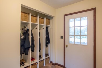 Entry & Cubbies