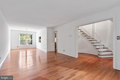 8407 Willow Forge Rd, Springfield, VA 22152 - photo 7