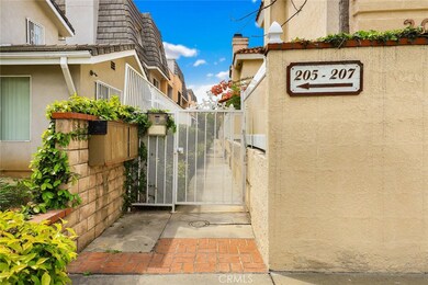 205 N Alhambra Ave unit B, Monterey Park, CA 91755 - photo 4