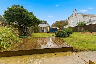 Massive backyard, fully fenced with with a heated/cooled cottage - makes a great office!