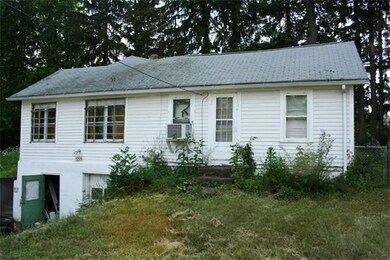 1265 Amostown Rd, West Springfield, MA 01089 - photo 2