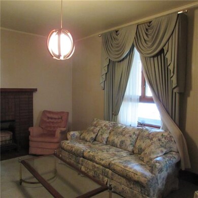 17 x 12 Living Room