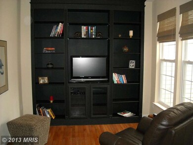 2573 Chase Wellesley Dr, Herndon, VA 20171 - photo 5