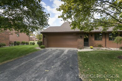 1357 Bent Tree Ct Driveway 2