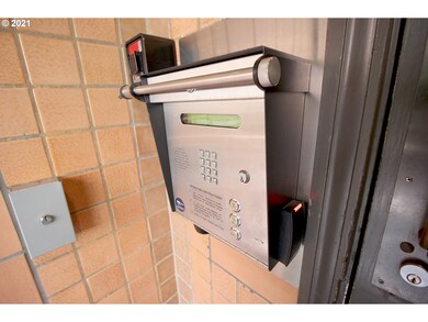 701 NE 28th Ave unit 35, Portland, OR 97232 - photo 6