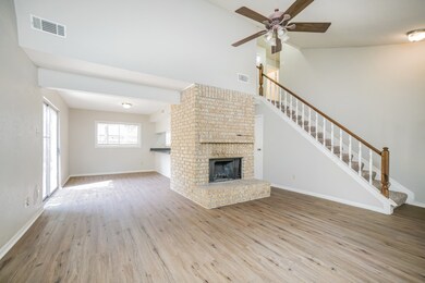 32 S Morningwood Ct, Spring, TX 77380 - photo 2
