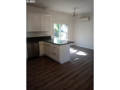 236 NE 156th Ave unit A & B, Portland, OR 97230 - photo 6