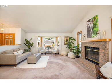 5669 D St, Springfield, OR 97478 - photo 4