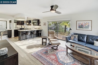 1809 Golden Rain Rd unit 4, Walnut Creek, CA 94595 - photo 3