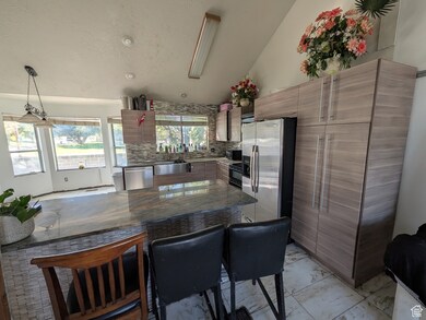 11860 S Alysum Cir, Riverton, UT 84065 - photo 6