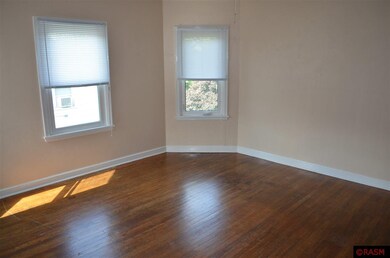 527 N Broad St, Mankato, MN 56001 - photo 4