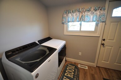 752 E Walnut St, Nappanee, IN 46550 - photo 6