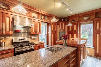 Another view of the kitchen. Take note of the warm