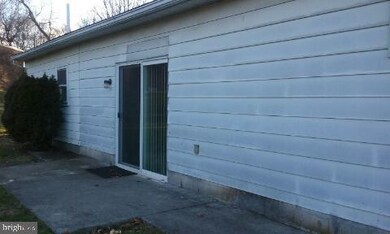 4219 York St unit 4, Harrisburg, PA 17111 - photo 2