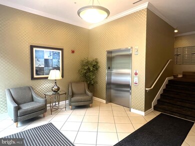 Maxwell Place unit 208, Frederick, MD 21701 - photo 3