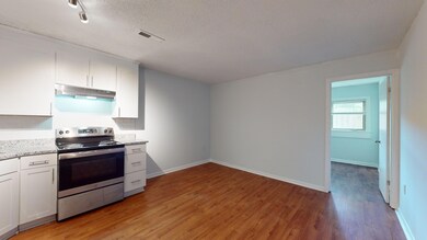 Kitchen-40-Bee-111-