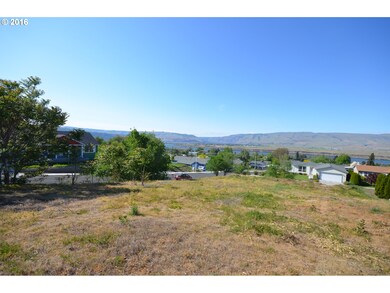 1702 Oakwood Dr, the Dalles, OR 97058 - photo 5