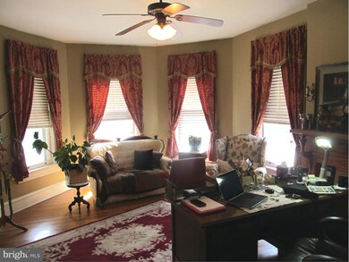 161 S 2nd St, Chambersburg, PA 17201 - photo 5