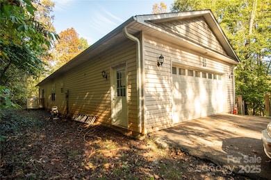 178 Levi Rd, Columbus, NC 28722 - photo 4