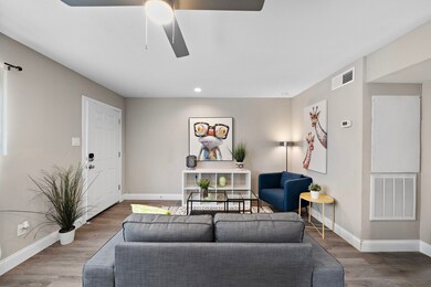 6210 Del Rio St unit 2, Houston, TX 77021 - photo 2