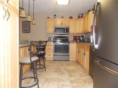 AWESOME KITCHEN WITH BREAKFAST BAR!
