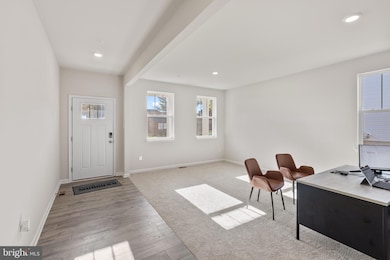 5222 Manor Park Dr, Upper Marlboro, MD 20772 - photo 4