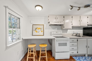 4-web-or-mls-36-shank-painter-rd-11