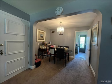 Large dining room