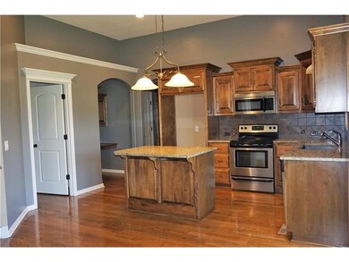 Island Kitchen, Stainless Appliances, Granite Coun