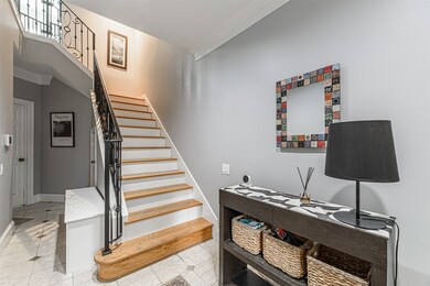 3527 Yupon St, Houston, TX 77006 - photo 3