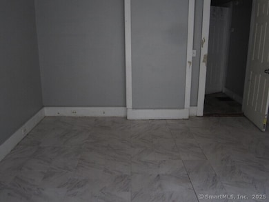 13 Hampshire St, Holyoke, MA 01040 - photo 3