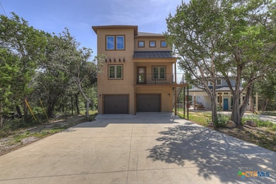 1216 Canyon Lake Dr, Canyon Lake, TX 78133 - photo 2