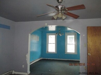 545 Mumford St, Schenectady, NY 12307 - photo 2