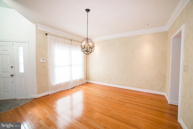 25613 Creek Run Terrace, Chantilly, VA 20152 - photo 3