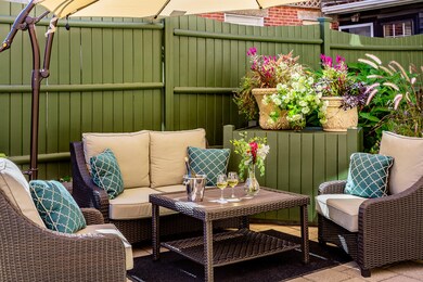 72Main_16_S_Courtyard_print