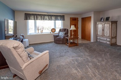 1118 Pinegrove Ave, Lansdale, PA 19446 - photo 5