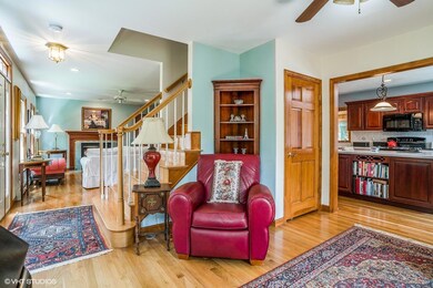 10_20CrossCartWay_68_Staircase_MLSuse_15