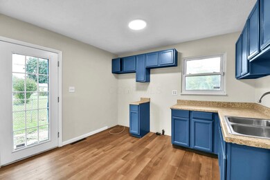 9-web-or-mls-1453-wayland-dr - Copy