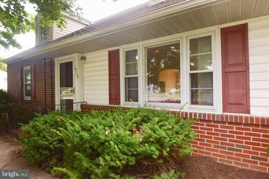 423 N Colonial Dr, Hagerstown, MD 21742 - photo 2