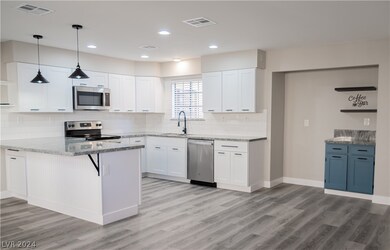 GORGEOUS REMODELED 2 BED 2 BATH CONDO at 4210 Gann