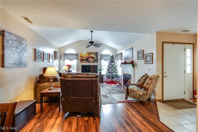 4201 Tannybrooke Ln NW unit 4C, Canton, OH 44718 - photo 6