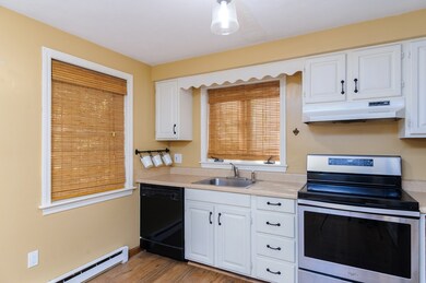 125 Manning St unit 4, Jefferson, MA 01522 - photo 3