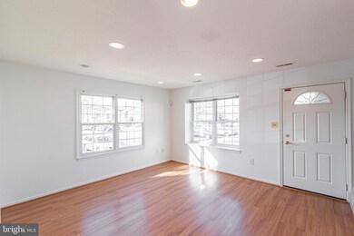 15701 Ambiance Dr, North Potomac, MD 20878 - photo 4