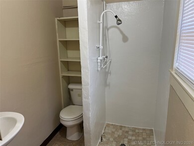 230 Wilson Ave, Tahlequah, OK 74464 - photo 5