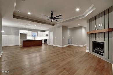 746 Hunts Terrace Dr, Kingsport, TN 37663 - photo 6