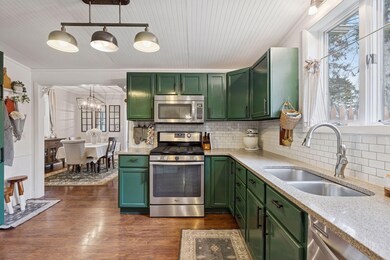 418 Saint Croix Ave W, Stillwater, MN 55082 - photo 2