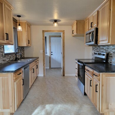24 Kitchen