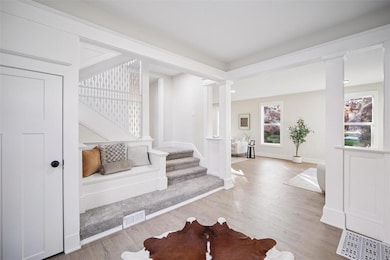 415 42nd St, Des Moines, IA 50312 - photo 2