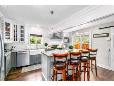 521 S River St, Newberg, OR 97132 - photo 5