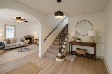 1525 1st St N, Newton, IA 50208 - photo 3